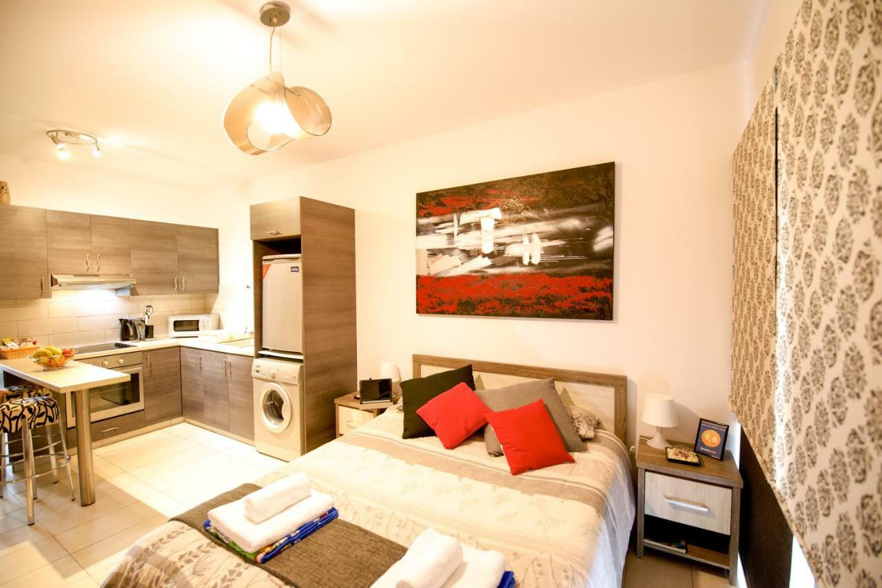 Green Valley Modern Studio Лимасол Экстерьер фото