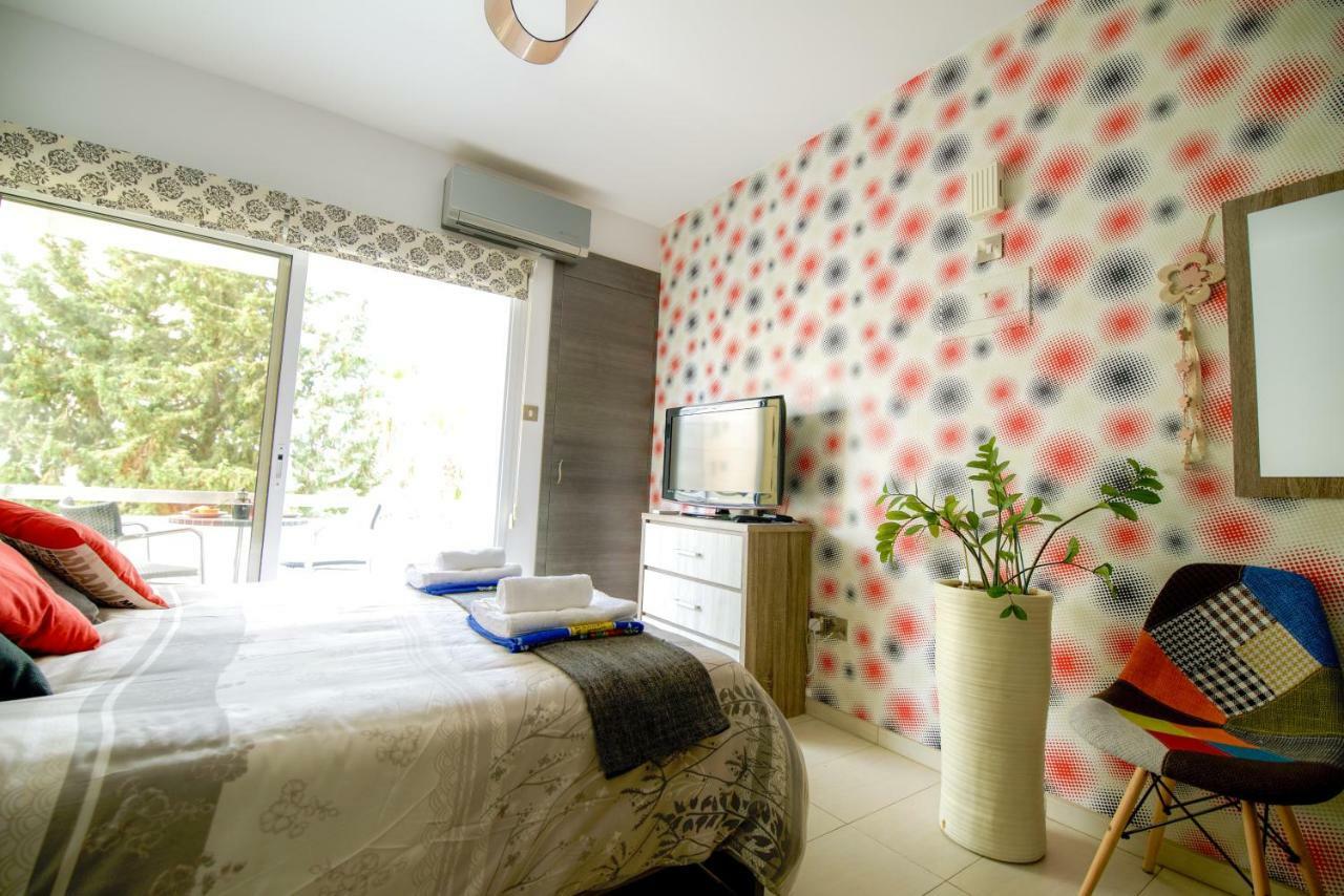 Green Valley Modern Studio Лимасол Экстерьер фото